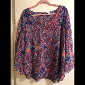 Multicolored flowing blouse 👚